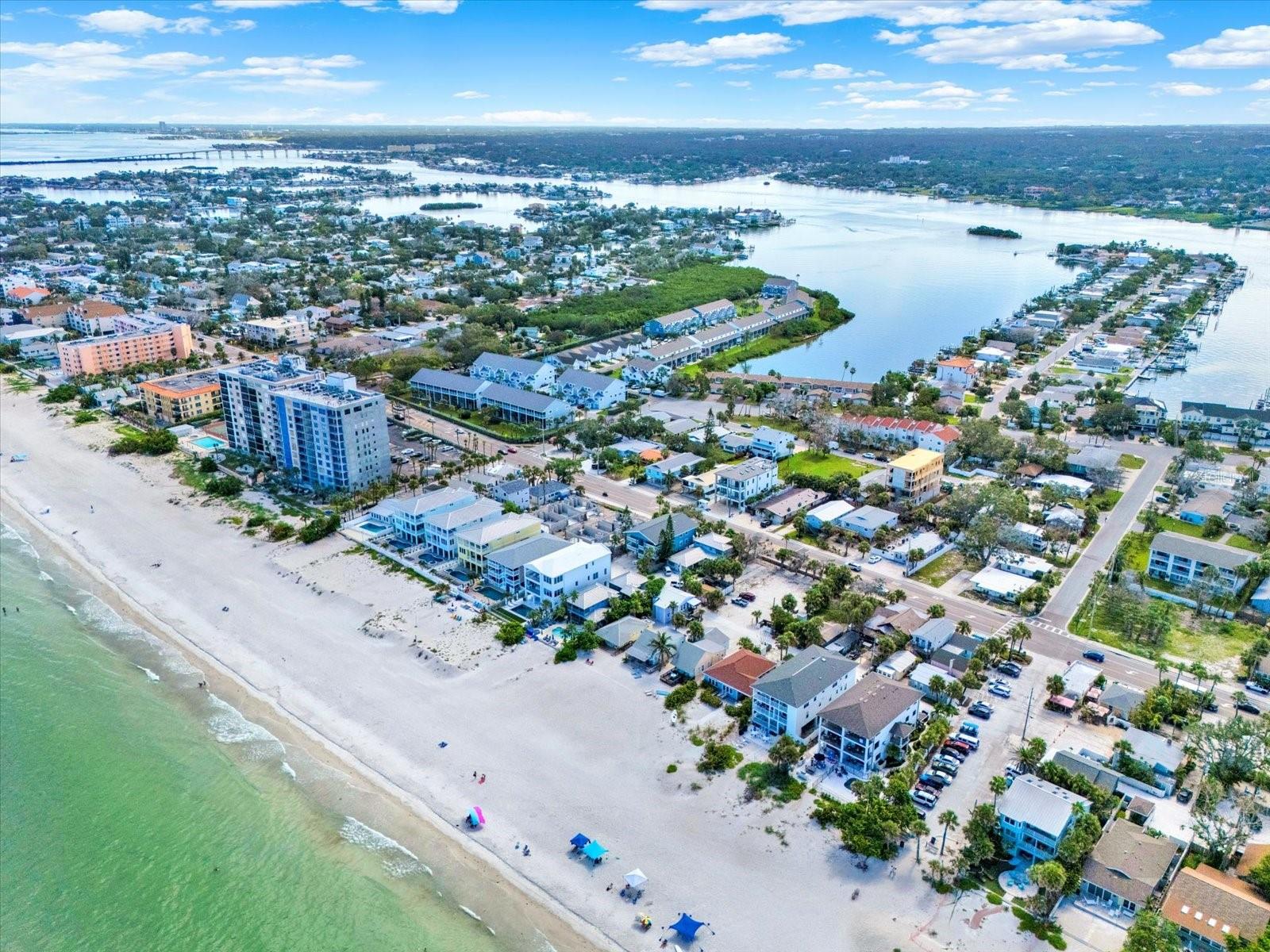 Image 30 of 40 For 812 Gulf Boulevard