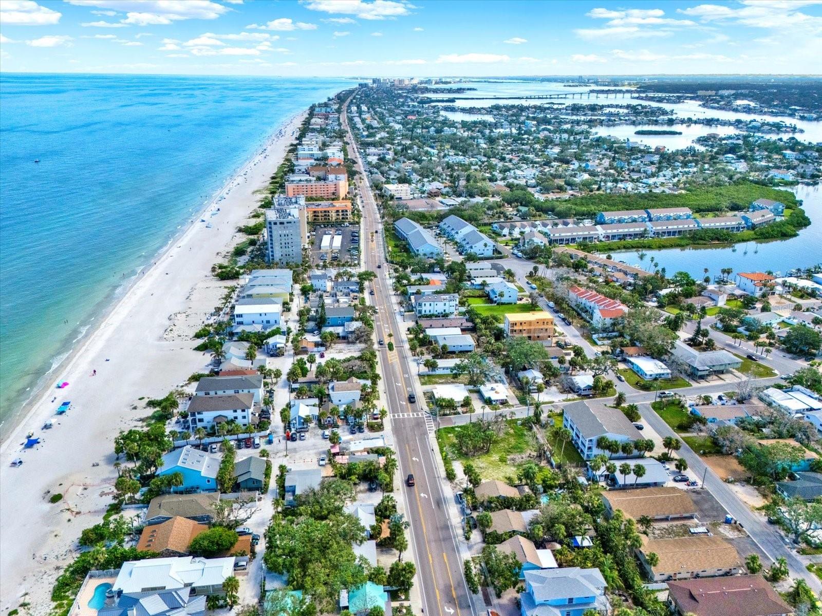 Image 35 of 40 For 812 Gulf Boulevard