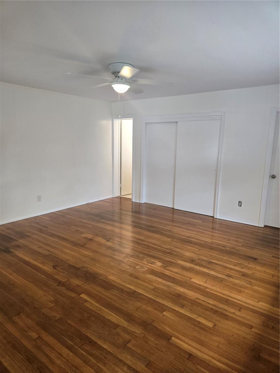 Image 10 of 26 For 5126 30th Avenue N