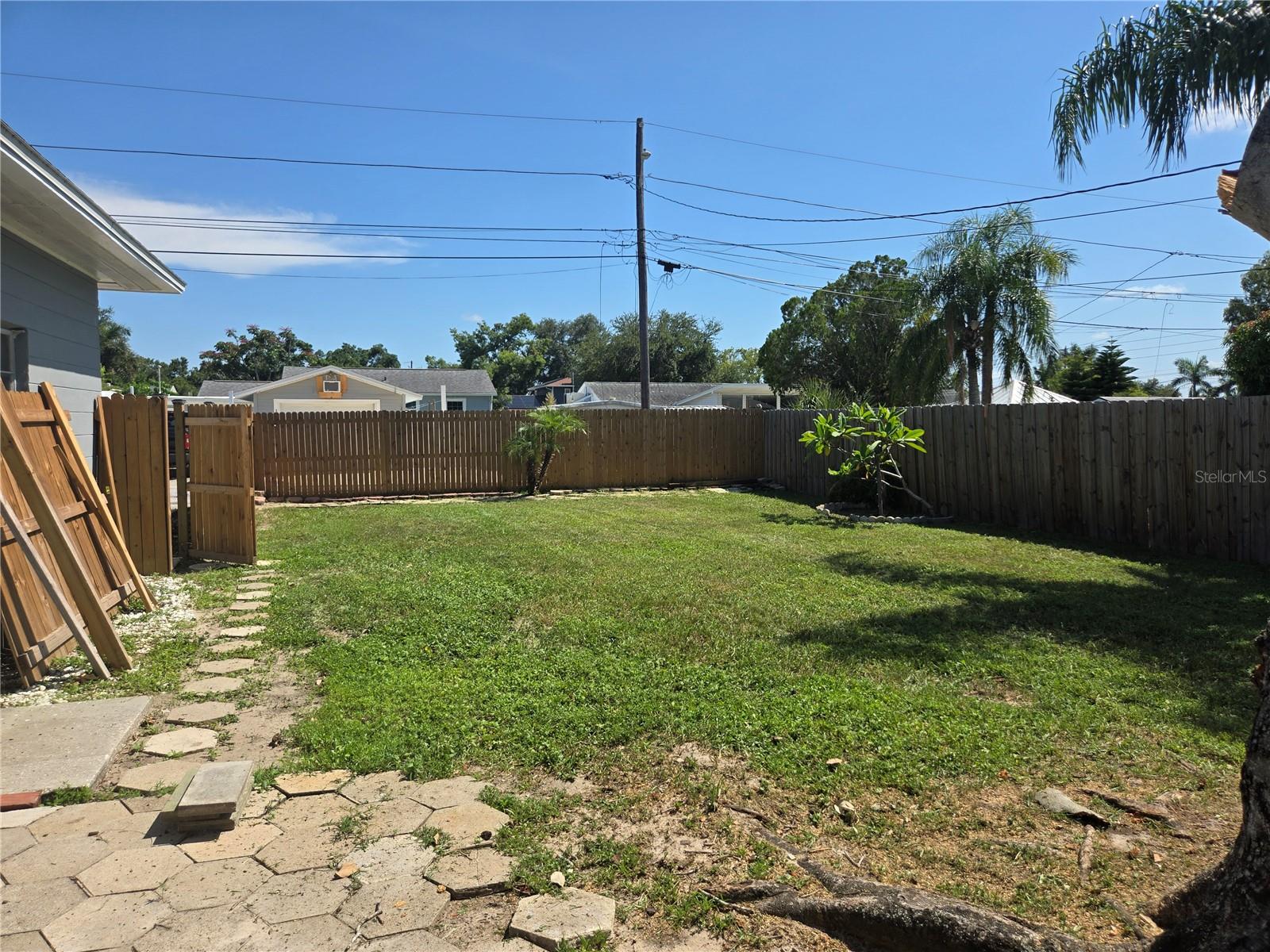 Image 25 of 26 For 5126 30th Avenue N