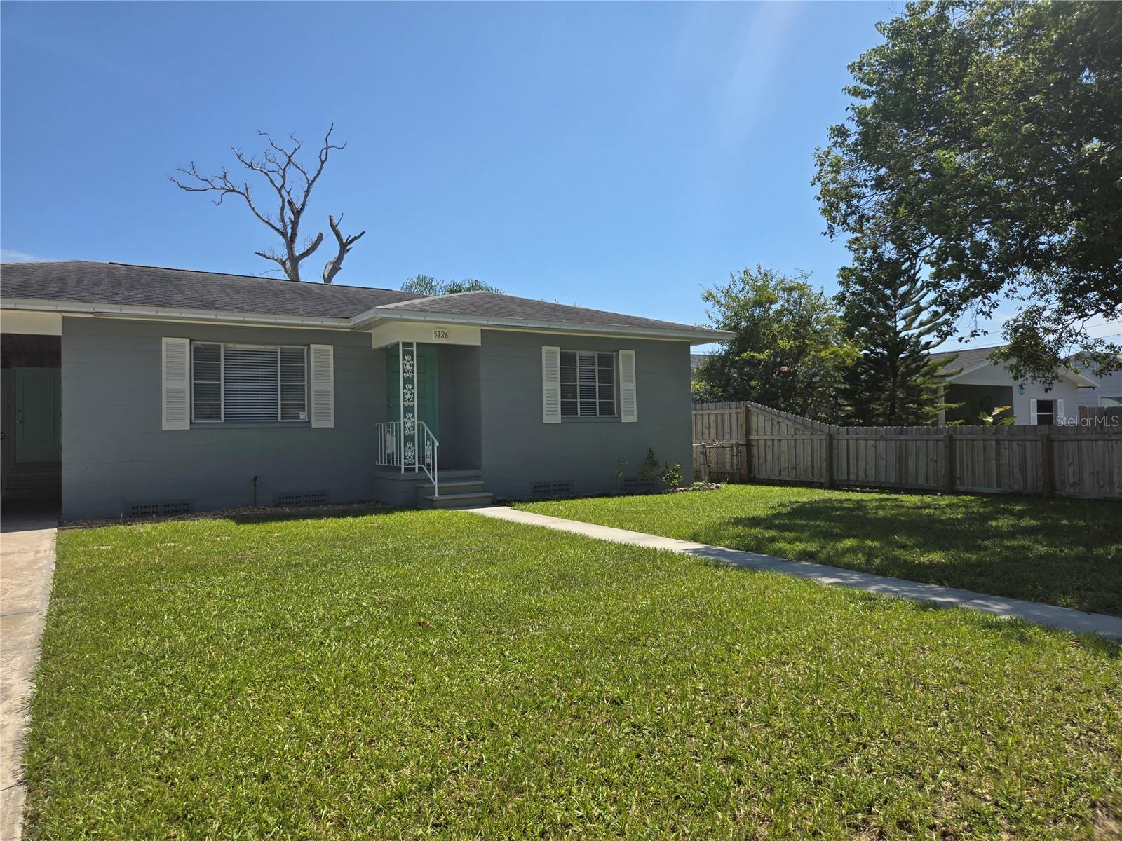 Image 3 of 26 For 5126 30th Avenue N
