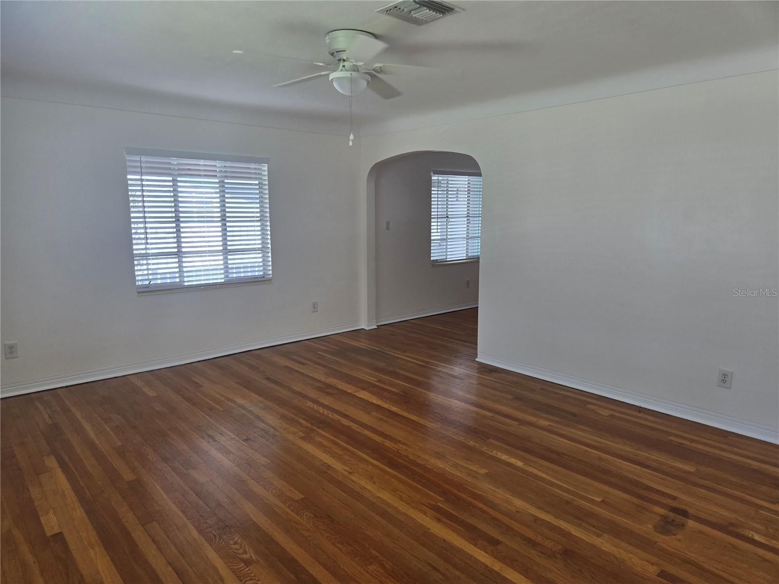 Image 8 of 26 For 5126 30th Avenue N