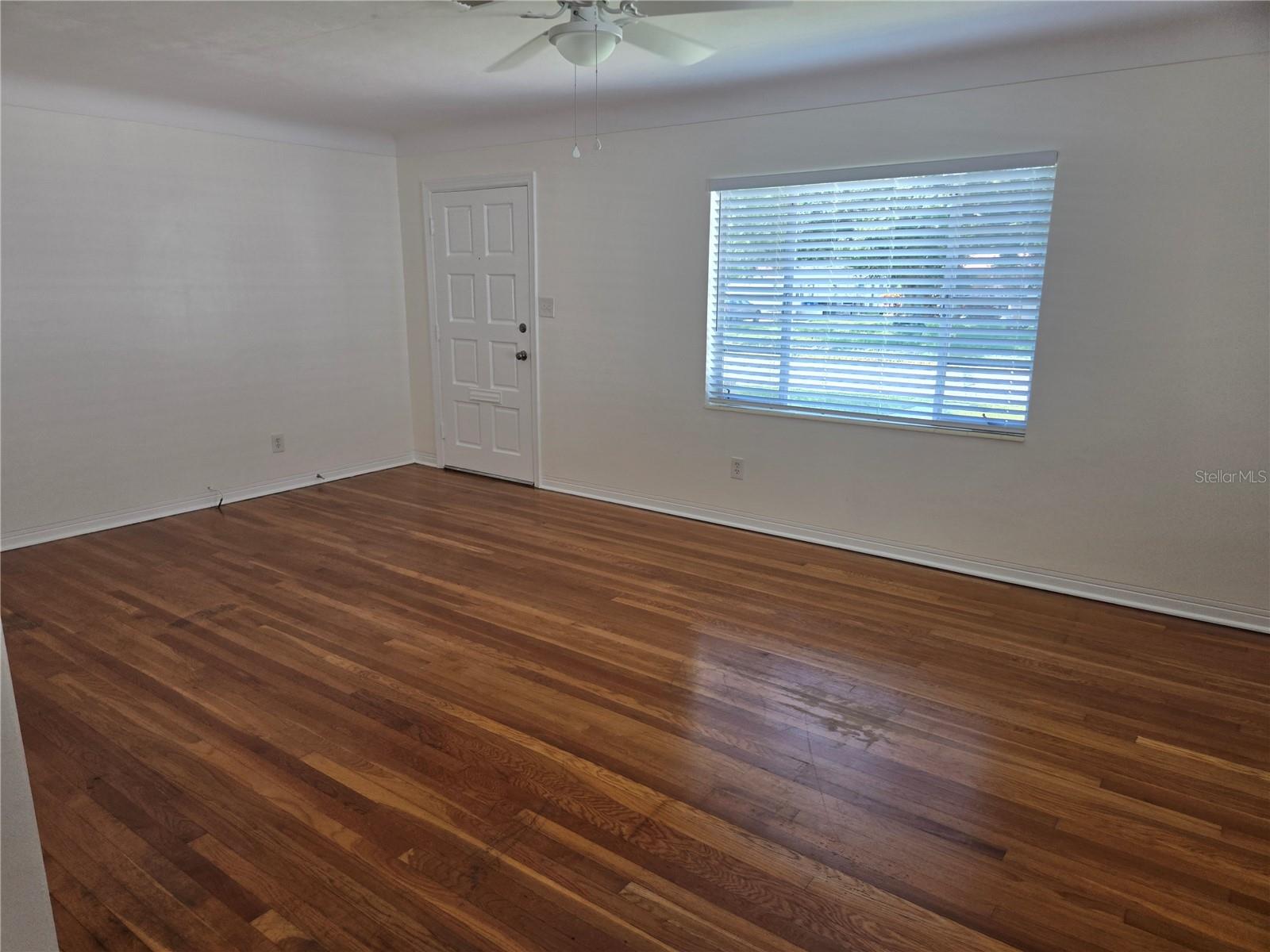 Image 9 of 26 For 5126 30th Avenue N