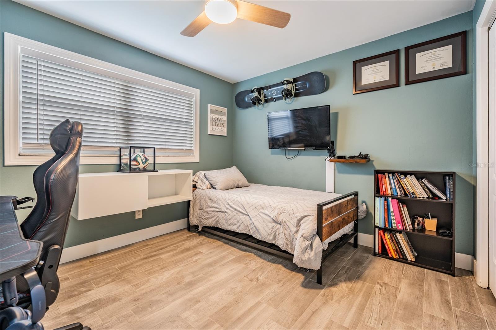 Image 20 of 33 For 2700 Woodmere Ct
