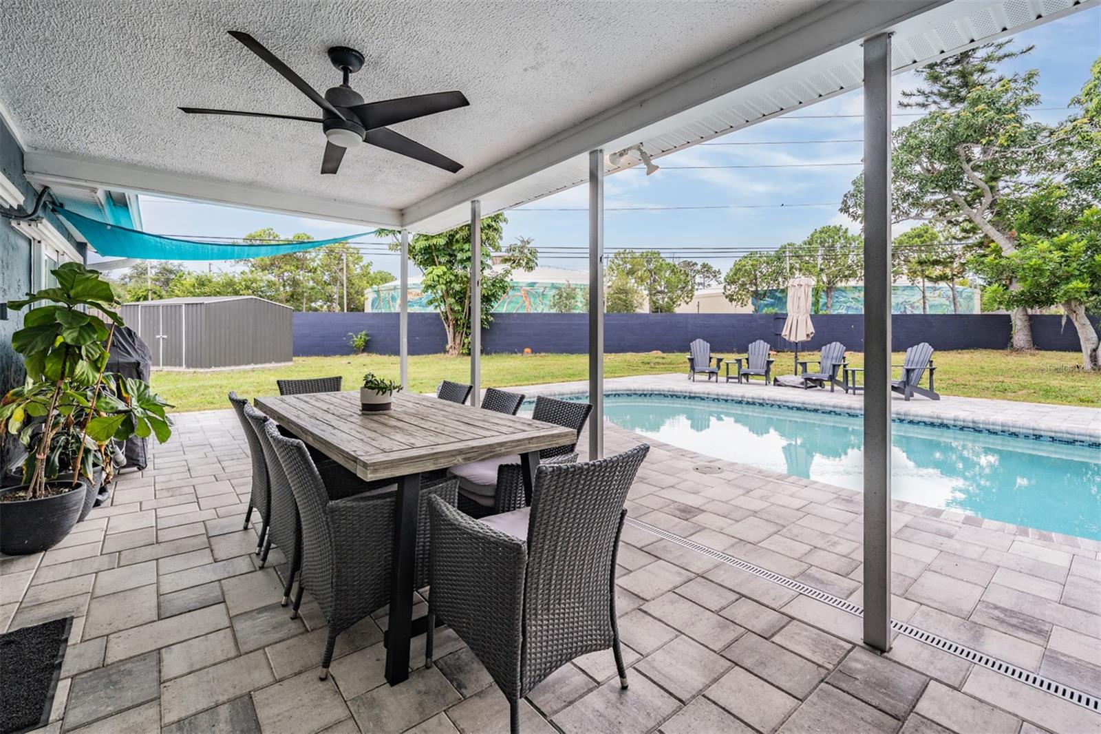 Image 23 of 33 For 2700 Woodmere Ct