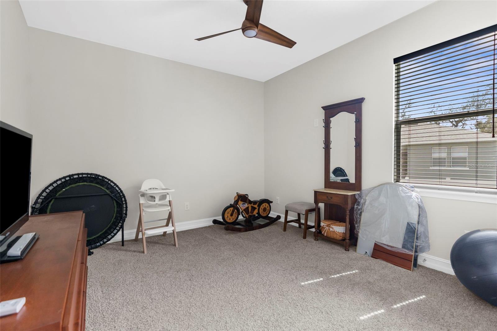 Listing photo id 9 for 5100 Westlake Boulevard