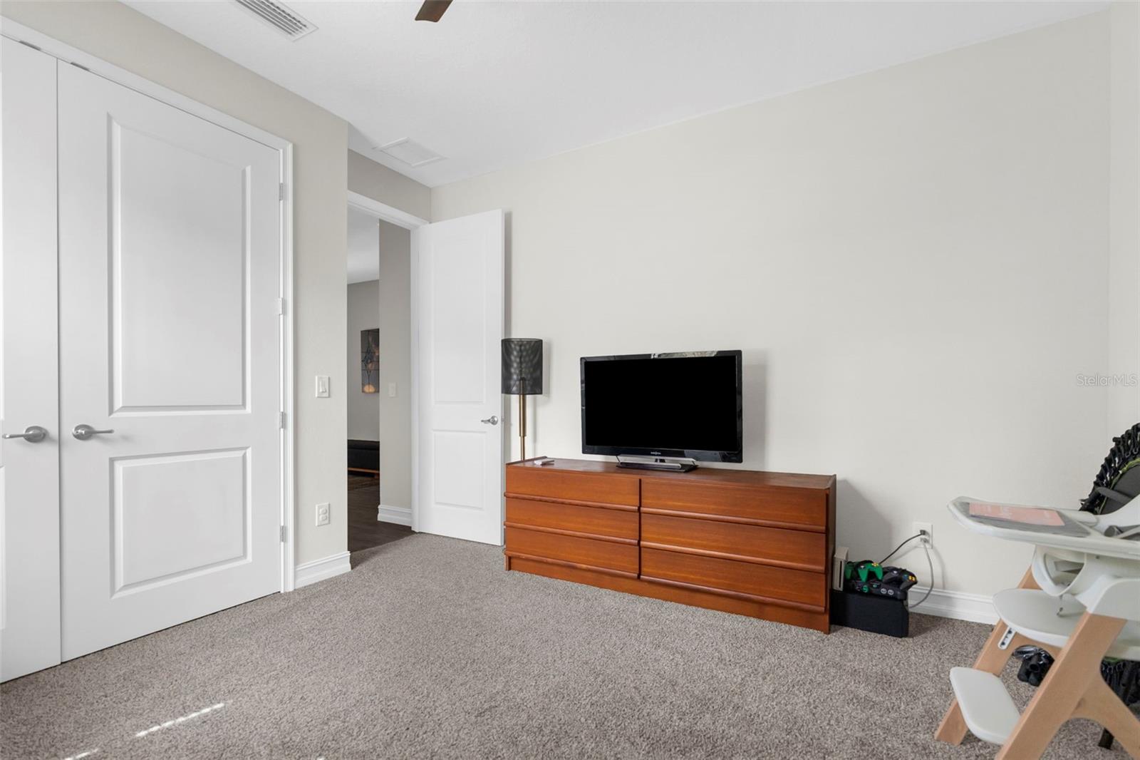 Listing photo id 10 for 5100 Westlake Boulevard