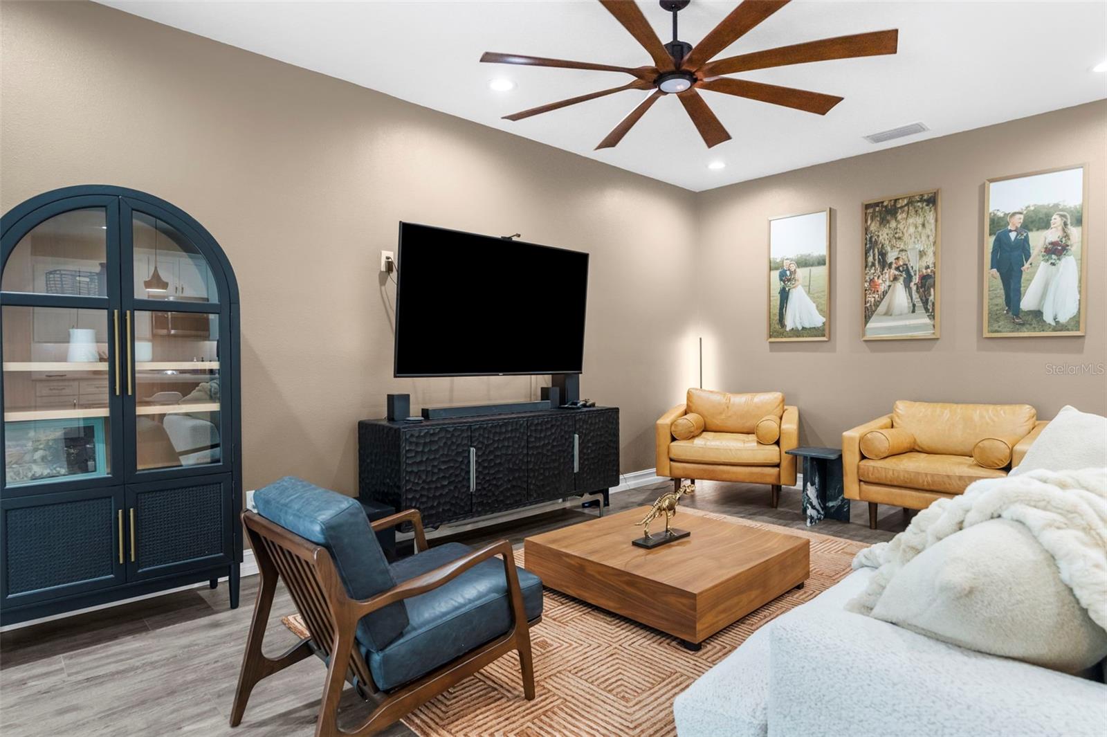 Listing photo id 14 for 5100 Westlake Boulevard