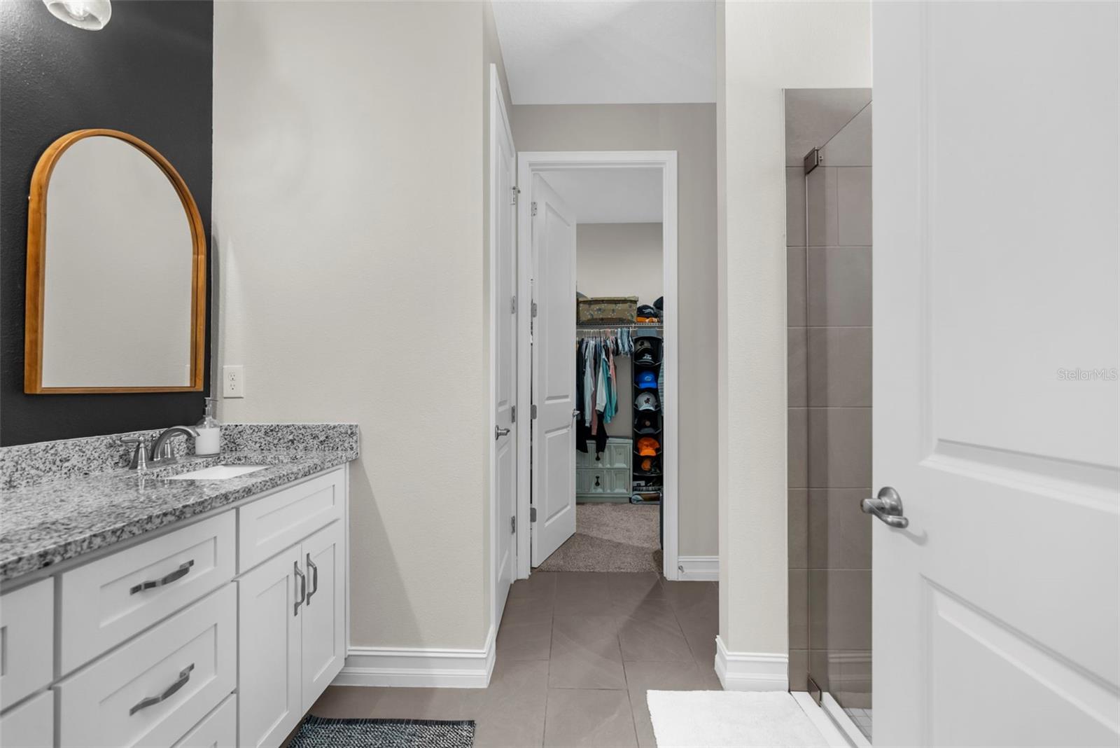 Listing photo id 29 for 5100 Westlake Boulevard