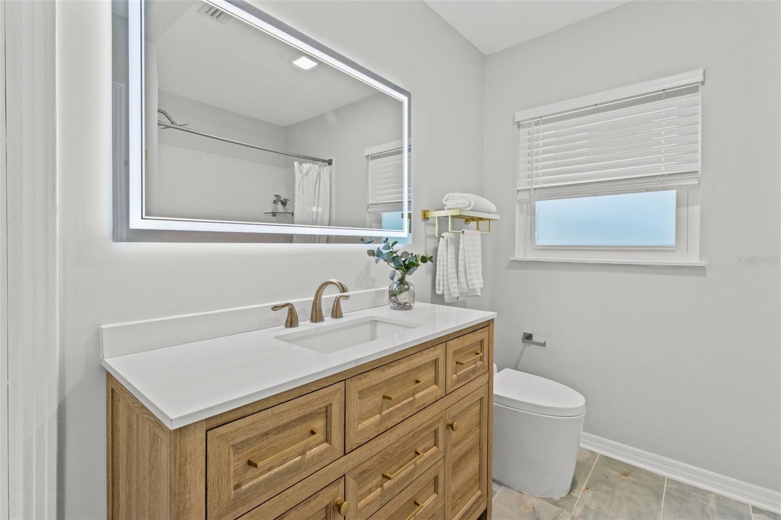 Image 17 of 45 For 4665 Woodland Drive