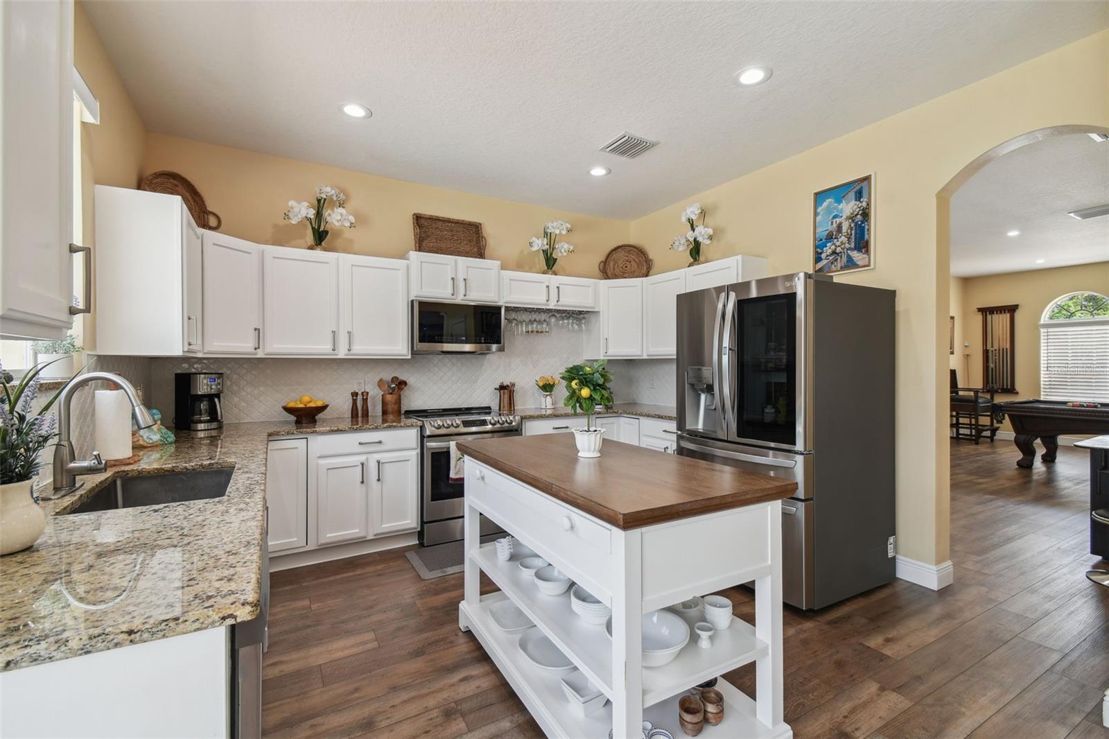 Image 10 of 100 For 21511 Wilderness Lake Boulevard