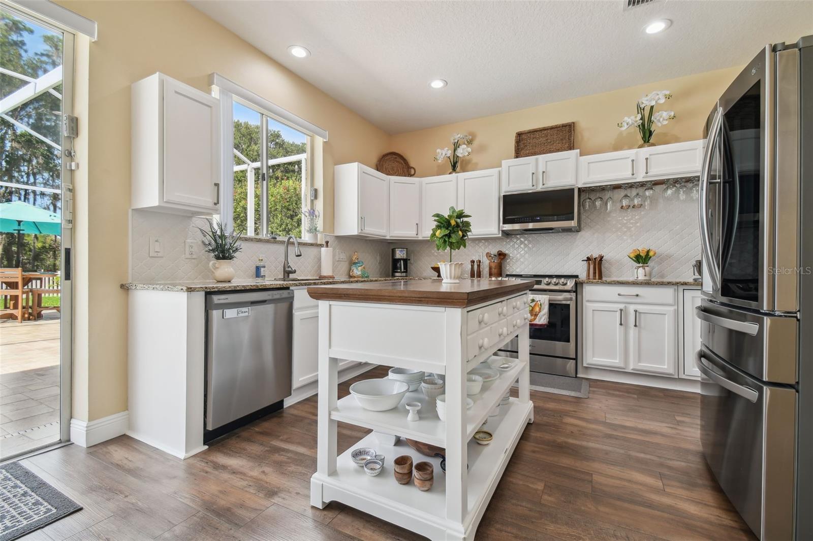 Image 11 of 100 For 21511 Wilderness Lake Boulevard