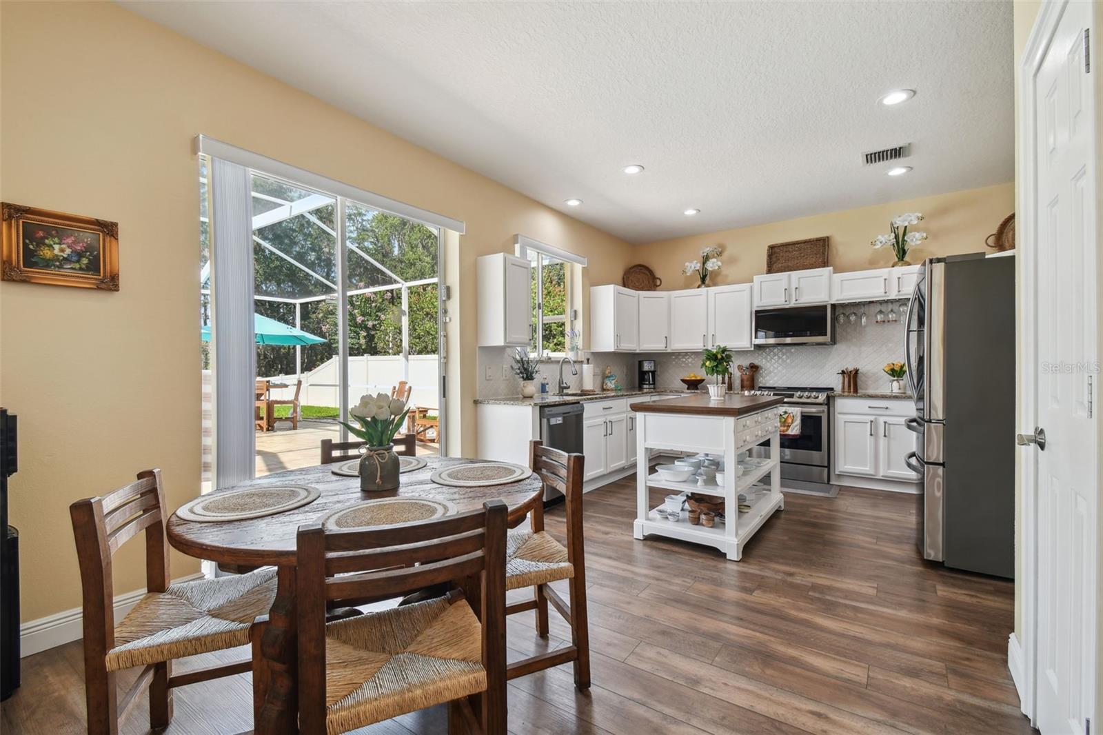 Image 14 of 100 For 21511 Wilderness Lake Boulevard