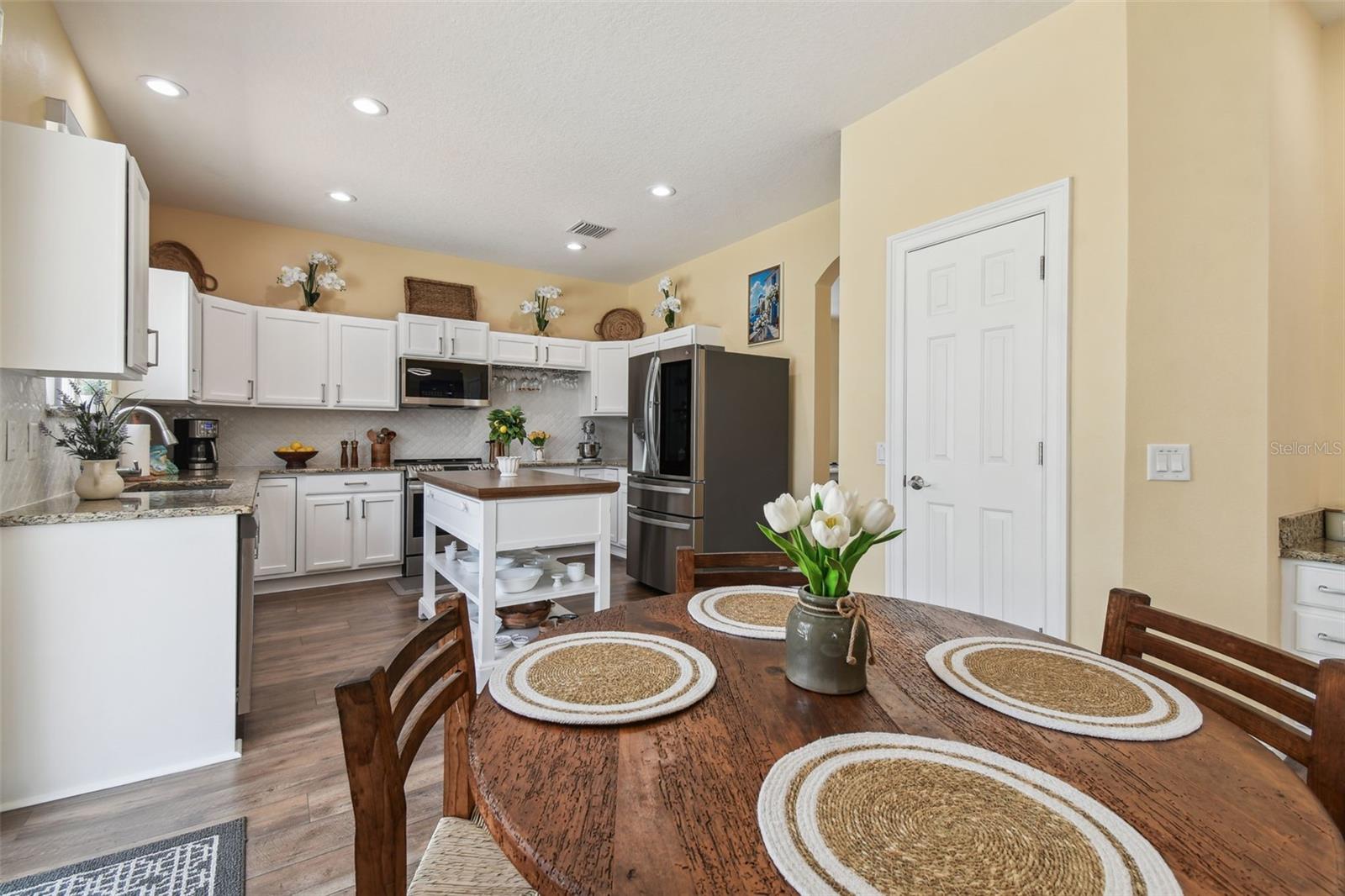 Image 15 of 100 For 21511 Wilderness Lake Boulevard