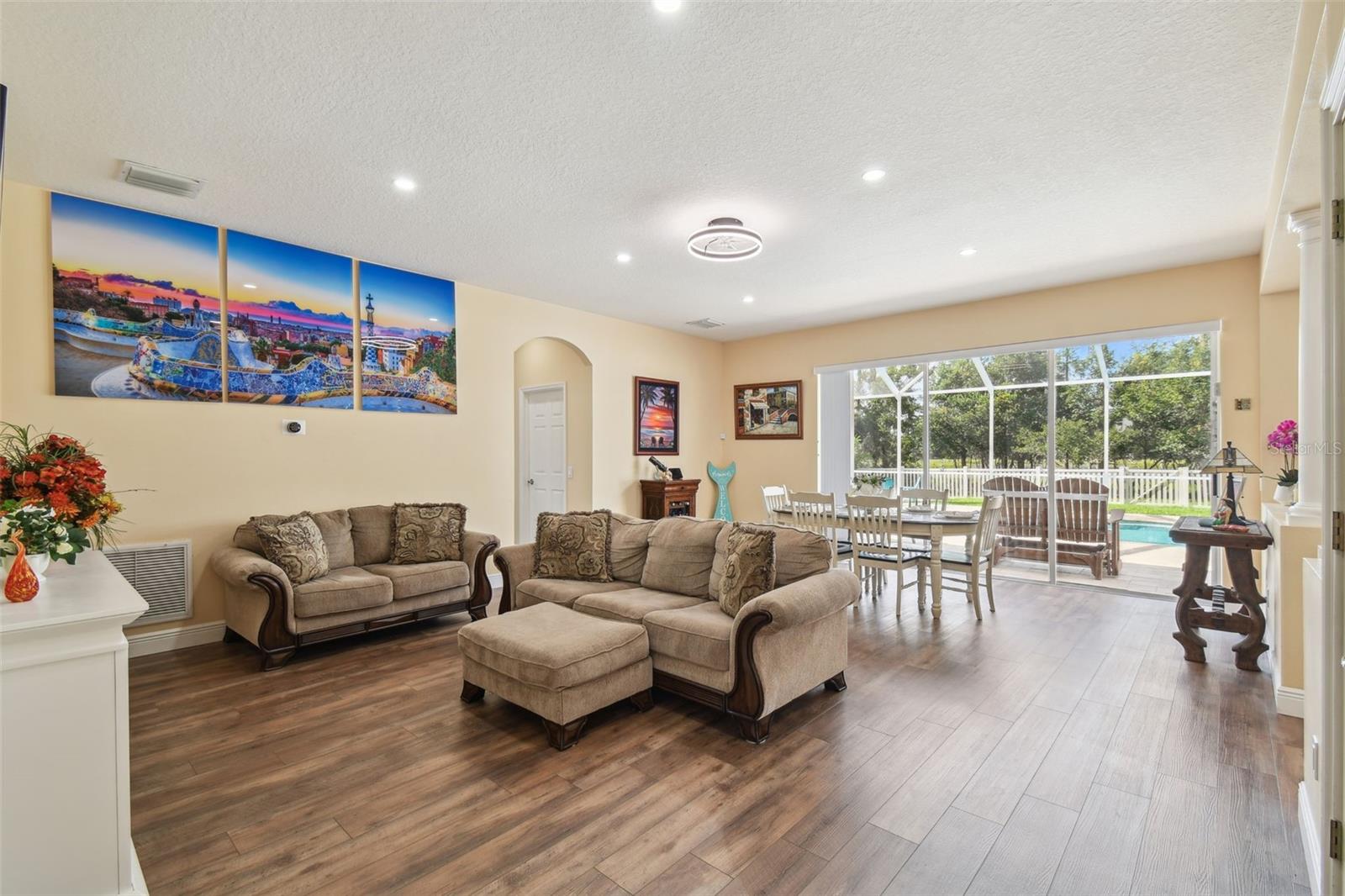 Image 41 of 100 For 21511 Wilderness Lake Boulevard