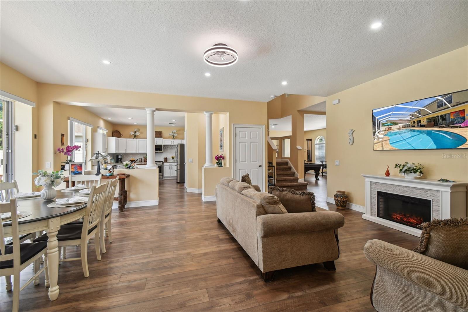 Image 45 of 100 For 21511 Wilderness Lake Boulevard
