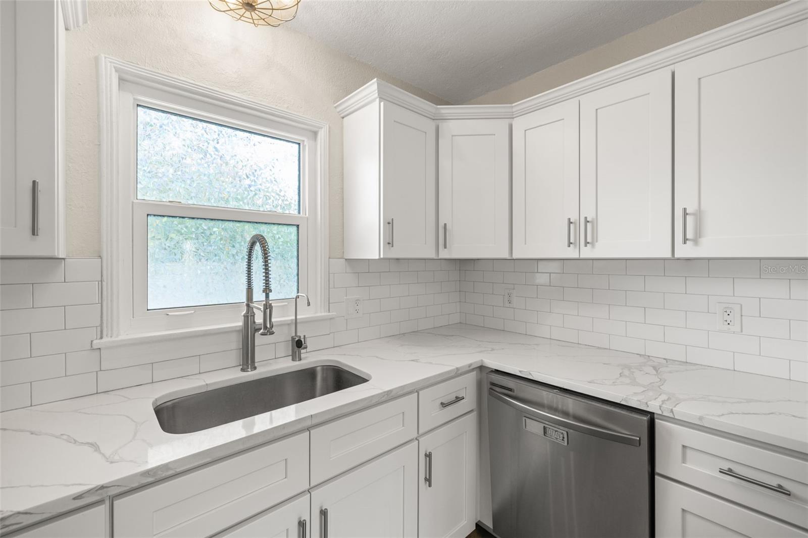 Image 10 of 30 For 260 46th Street N