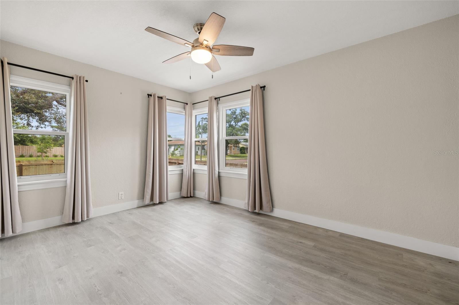 Image 12 of 30 For 260 46th Street N