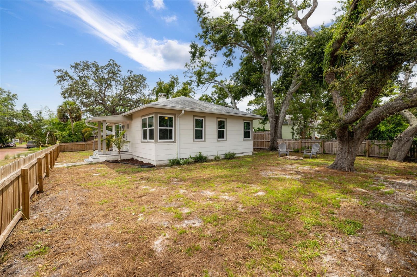 Image 25 of 30 For 260 46th Street N