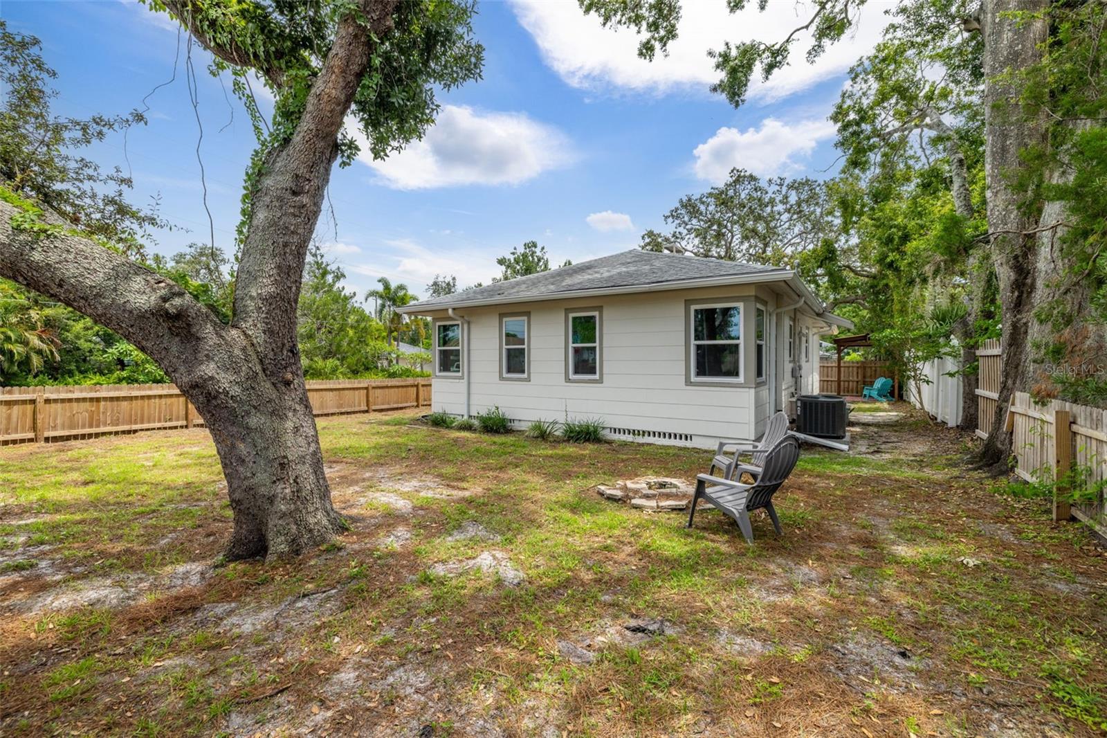 Image 26 of 30 For 260 46th Street N