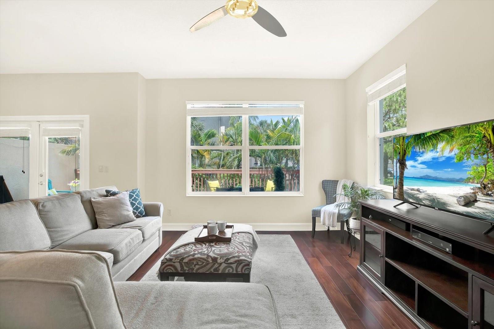 Image 17 of 43 For 10403 Saint Tropez Place