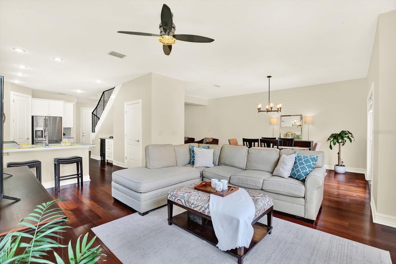 Image 7 of 43 For 10403 Saint Tropez Place