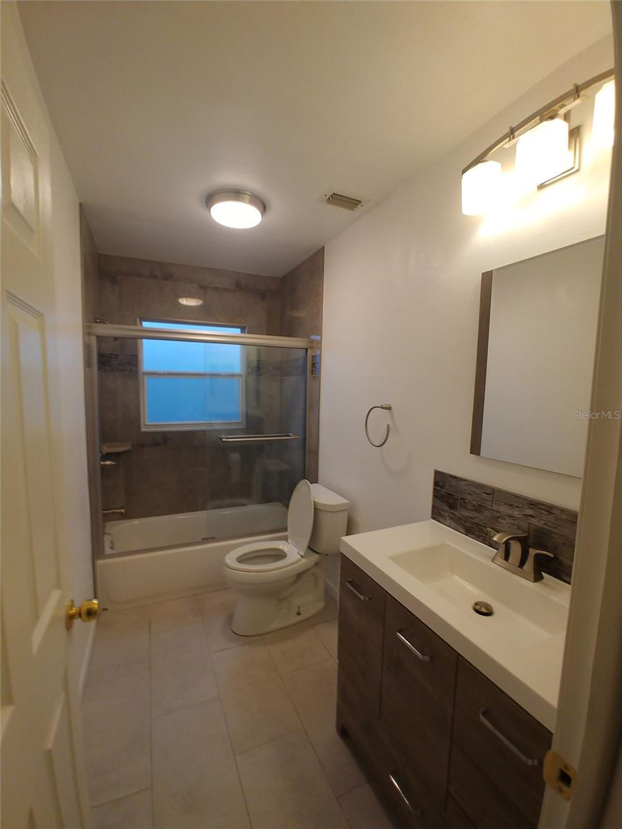Image 16 of 31 For 2210 Kingswood Lane