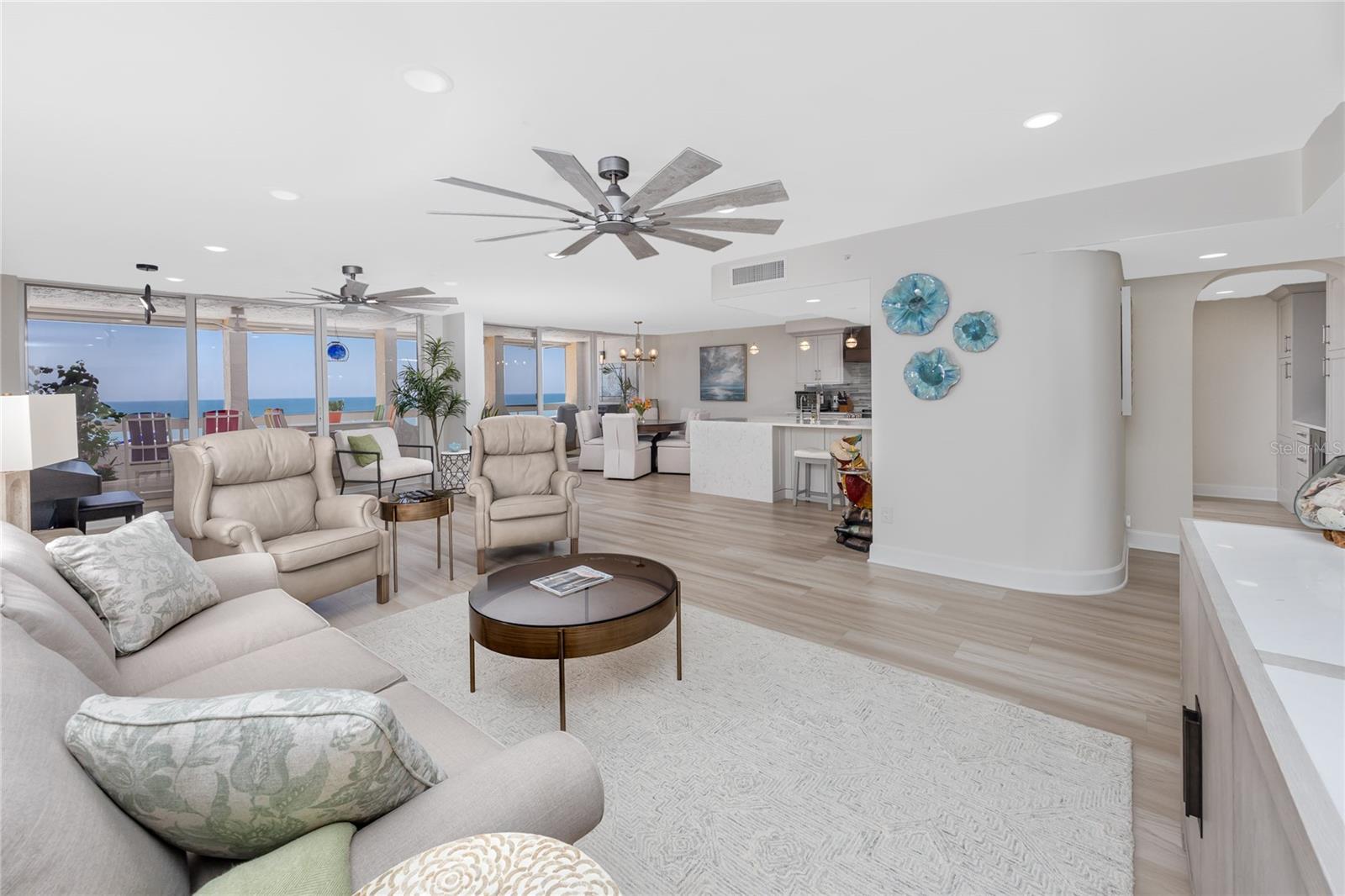 Image 13 of 83 For 17940 Gulf Boulevard 17c