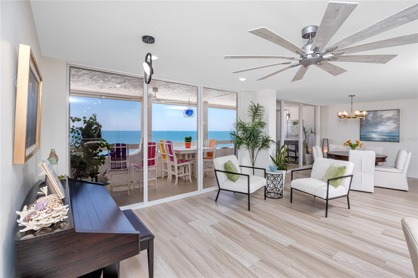 Image 15 of 83 For 17940 Gulf Boulevard 17c