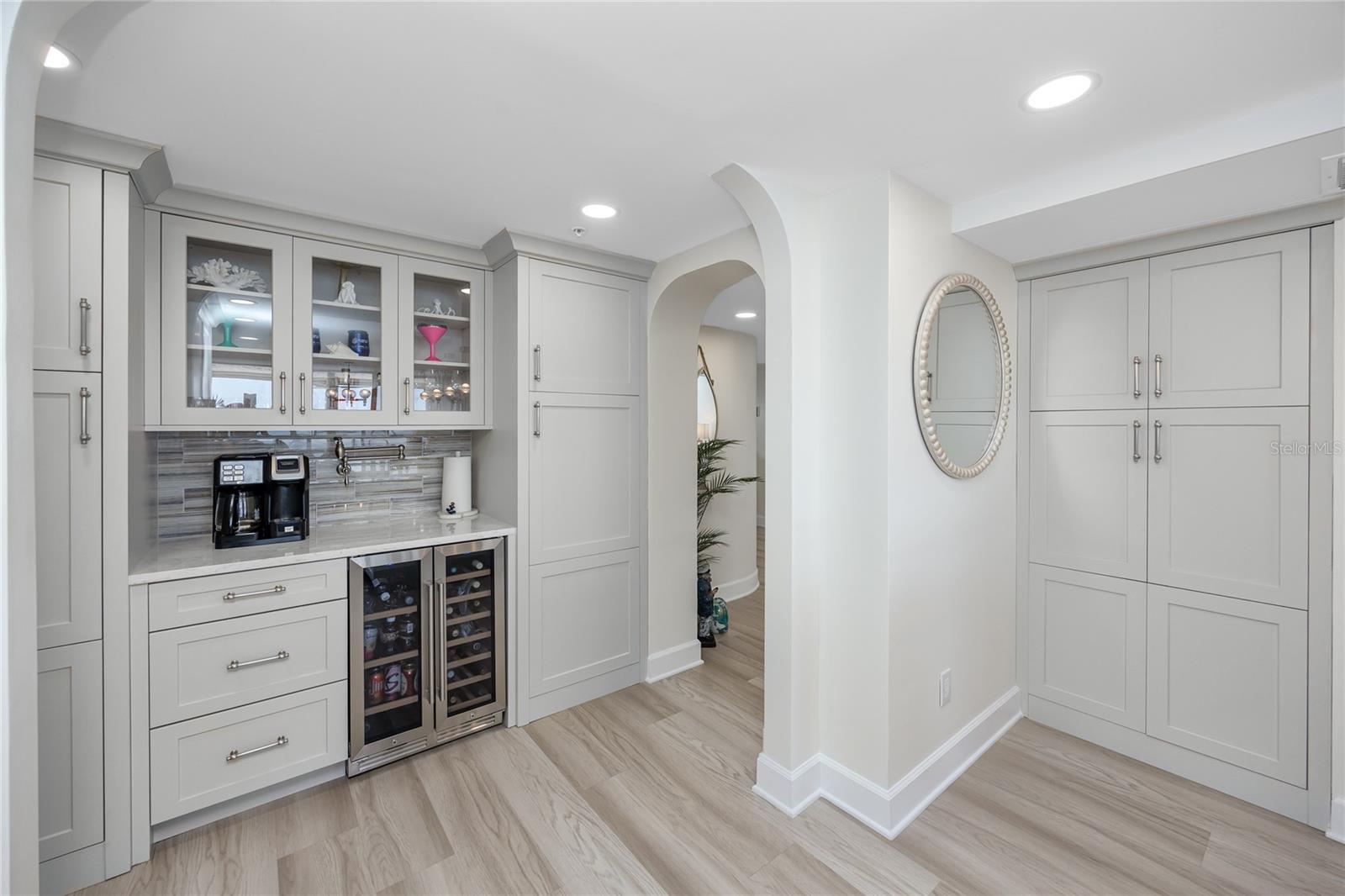 Image 29 of 83 For 17940 Gulf Boulevard 17c