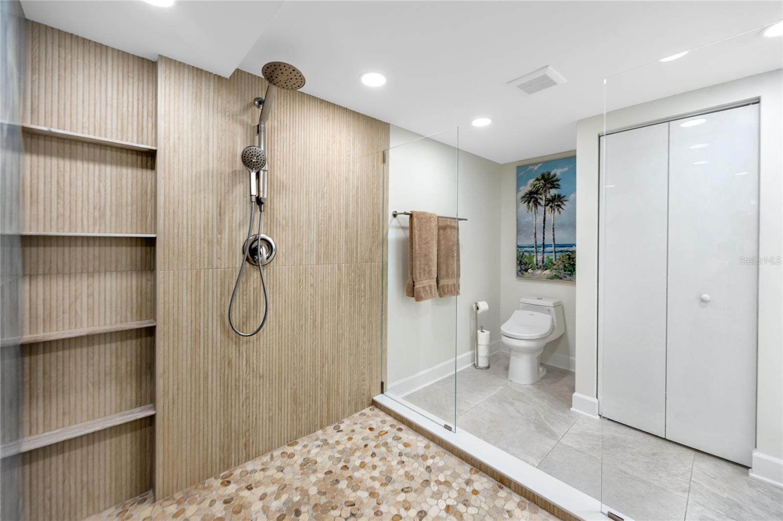 Image 37 of 83 For 17940 Gulf Boulevard 17c