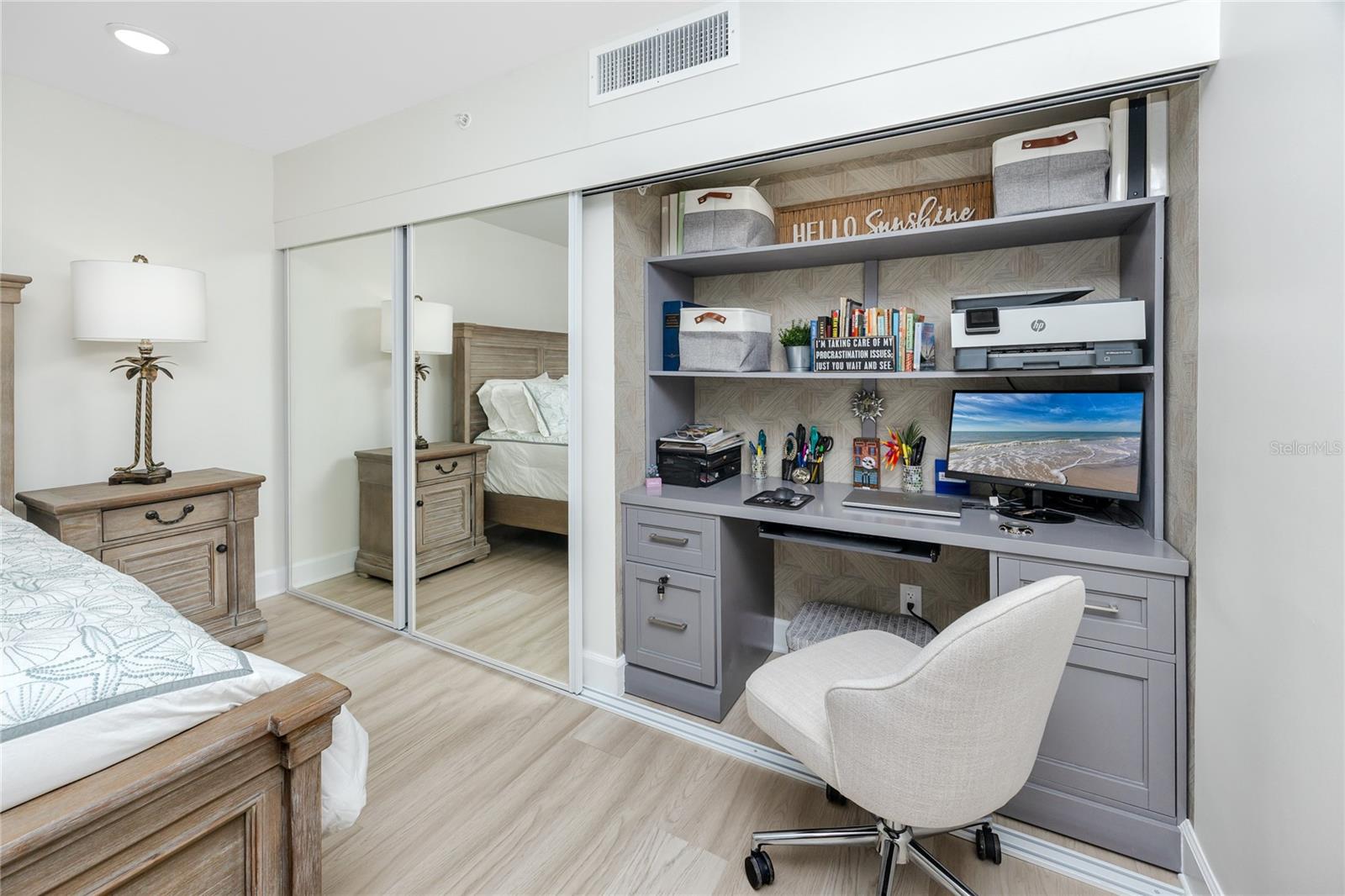 Image 43 of 83 For 17940 Gulf Boulevard 17c