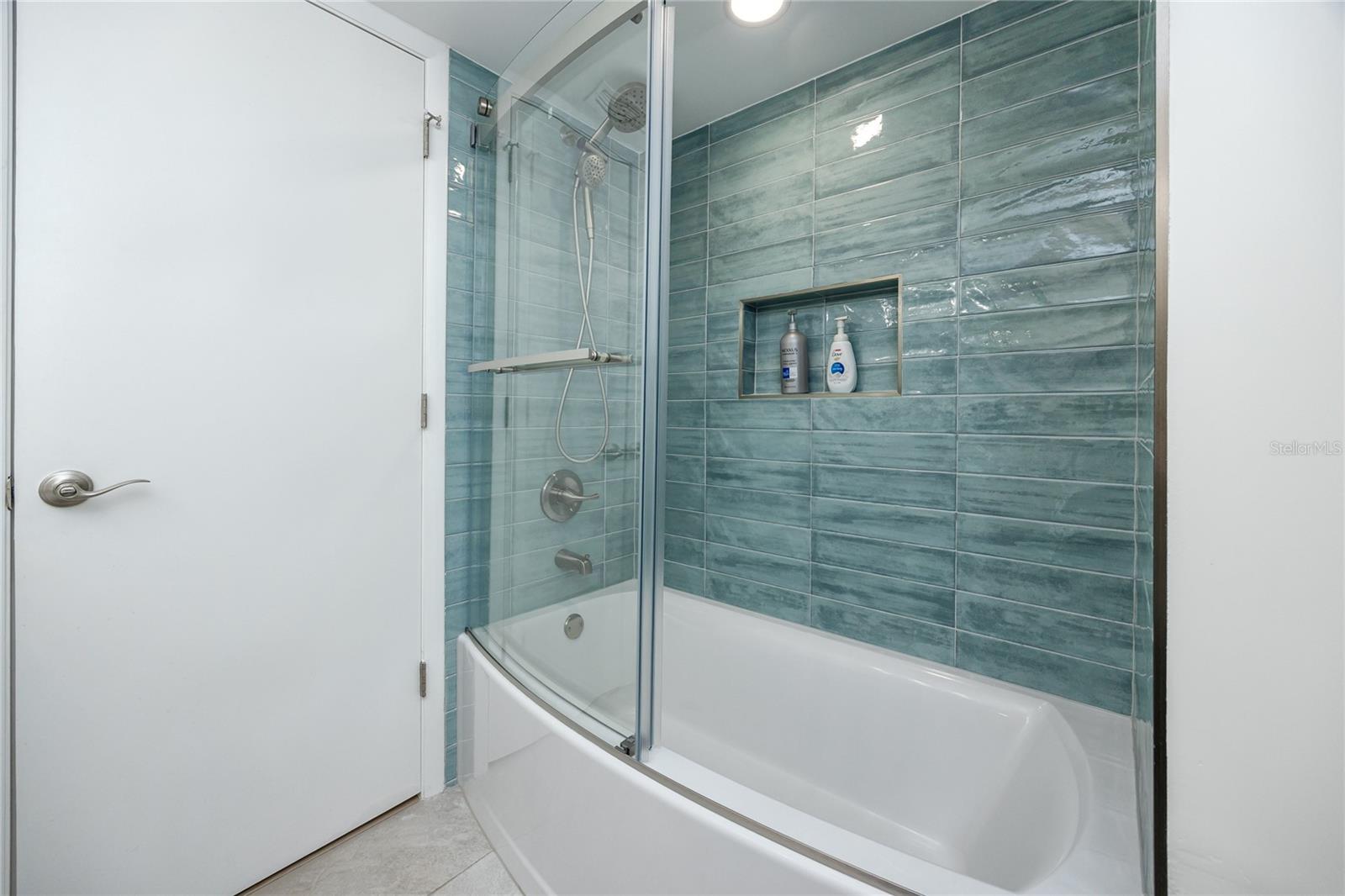 Image 46 of 83 For 17940 Gulf Boulevard 17c