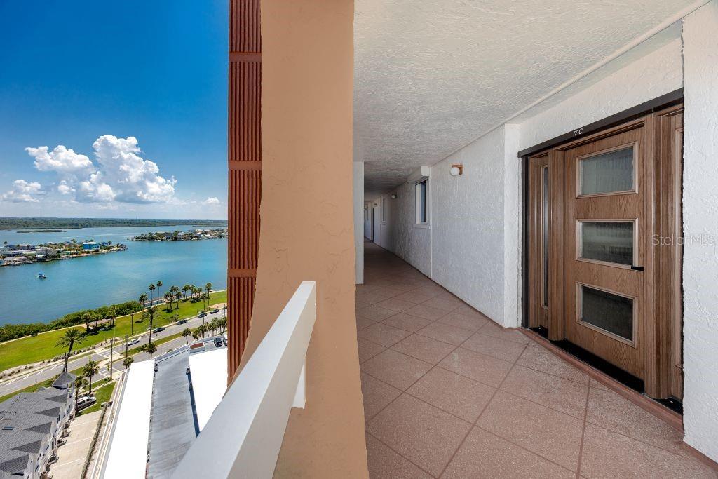Image 6 of 83 For 17940 Gulf Boulevard 17c