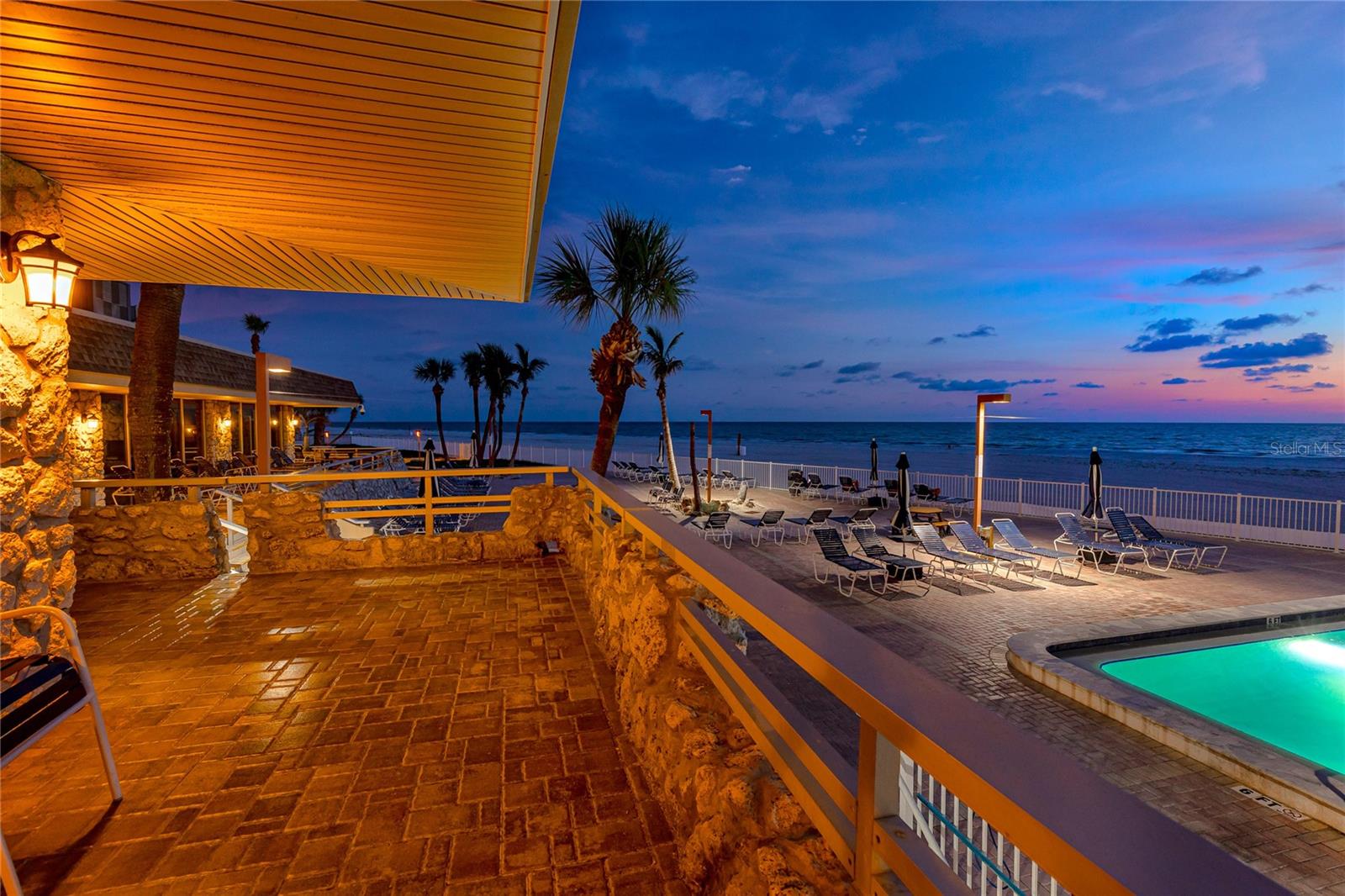 Image 70 of 83 For 17940 Gulf Boulevard 17c