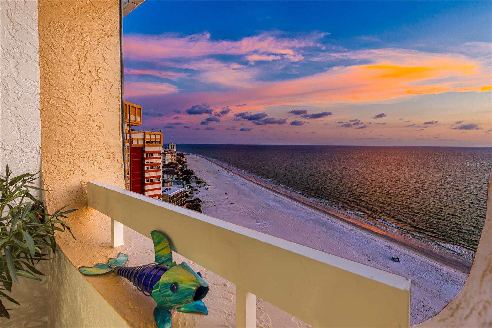 Image 75 of 83 For 17940 Gulf Boulevard 17c