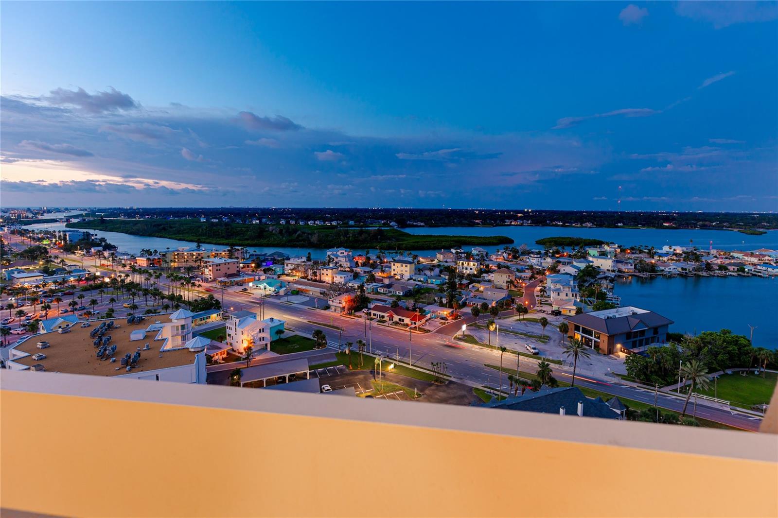 Image 82 of 83 For 17940 Gulf Boulevard 17c