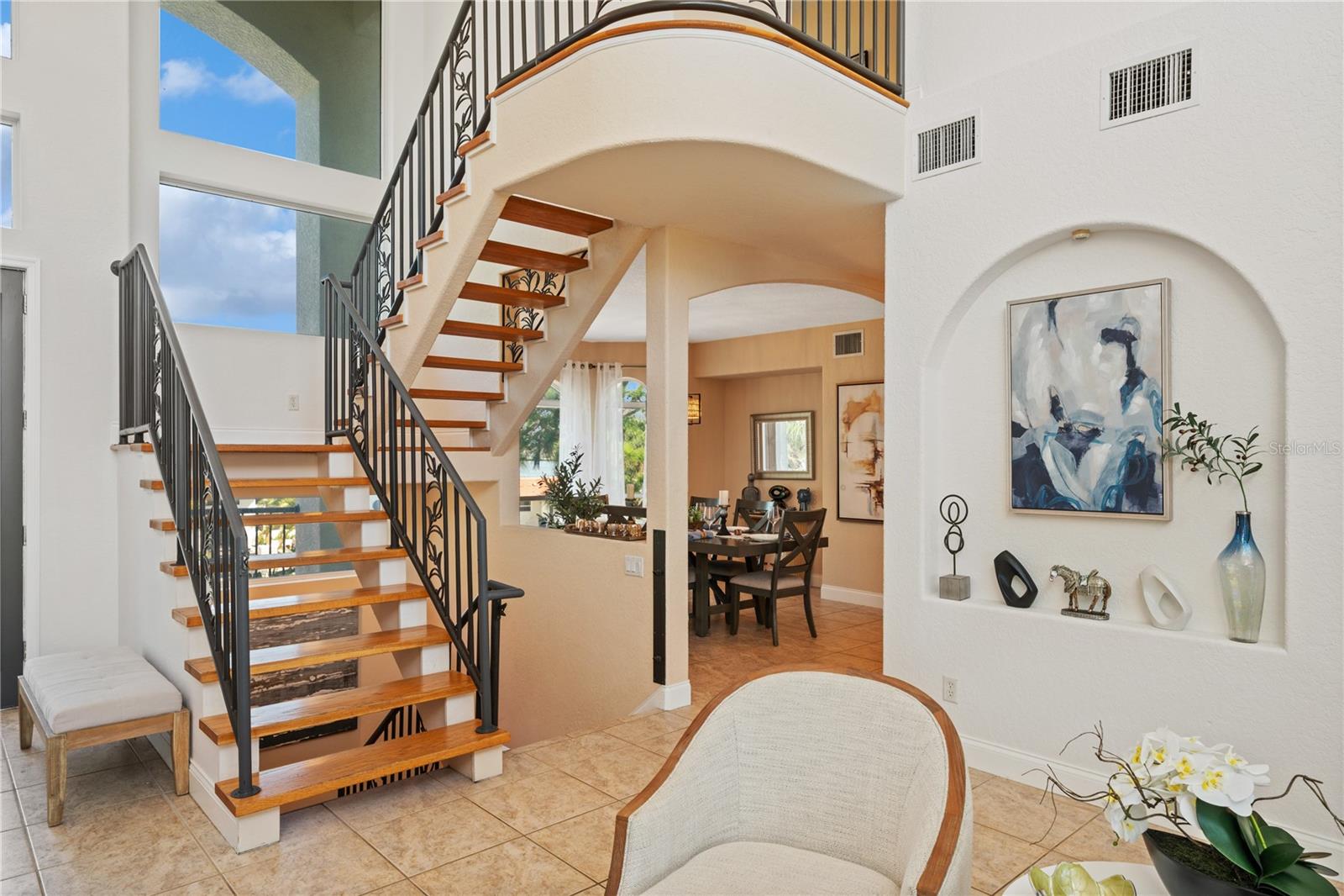 Image 14 of 100 For 1661 Sea Breeze Drive