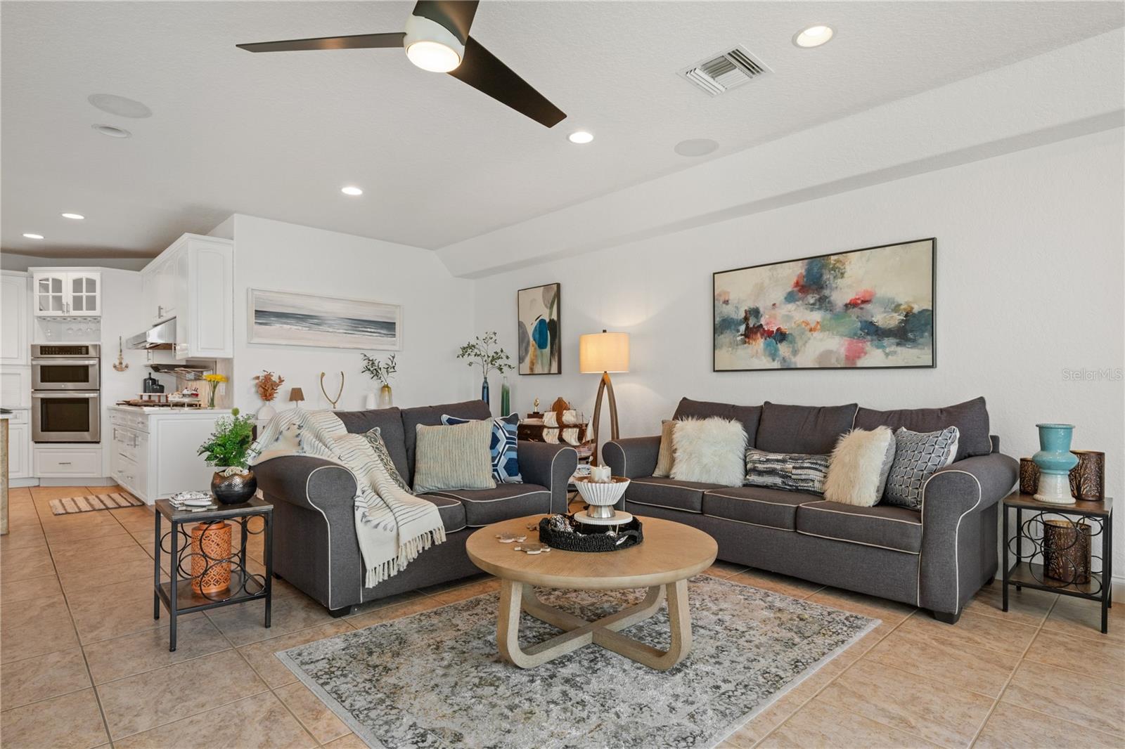 Image 15 of 100 For 1661 Sea Breeze Drive