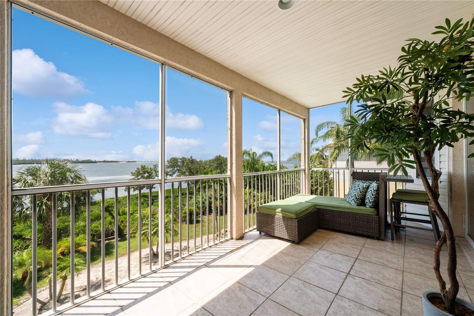 Image 23 of 100 For 1661 Sea Breeze Drive