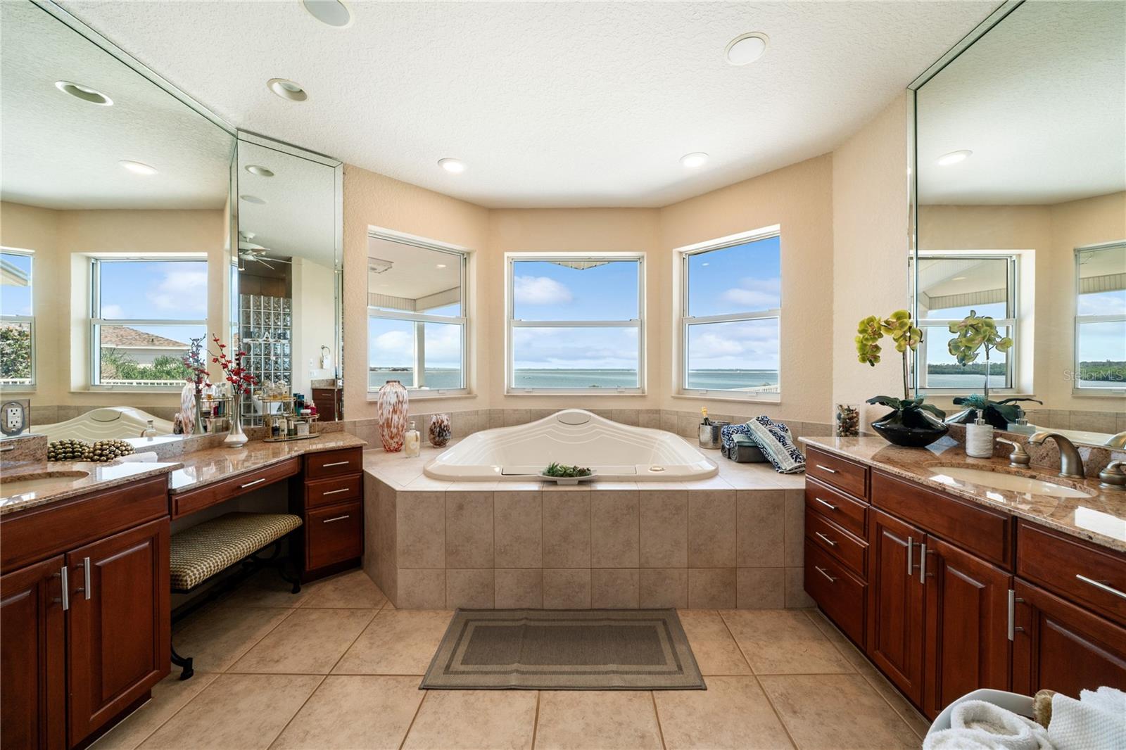 Image 50 of 100 For 1661 Sea Breeze Drive