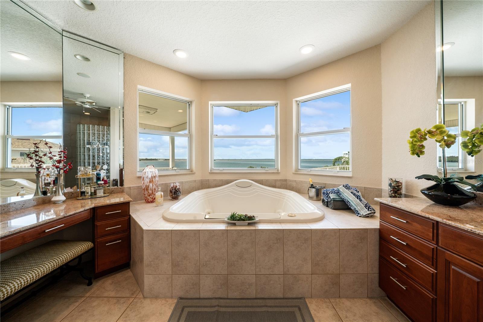 Image 53 of 100 For 1661 Sea Breeze Drive