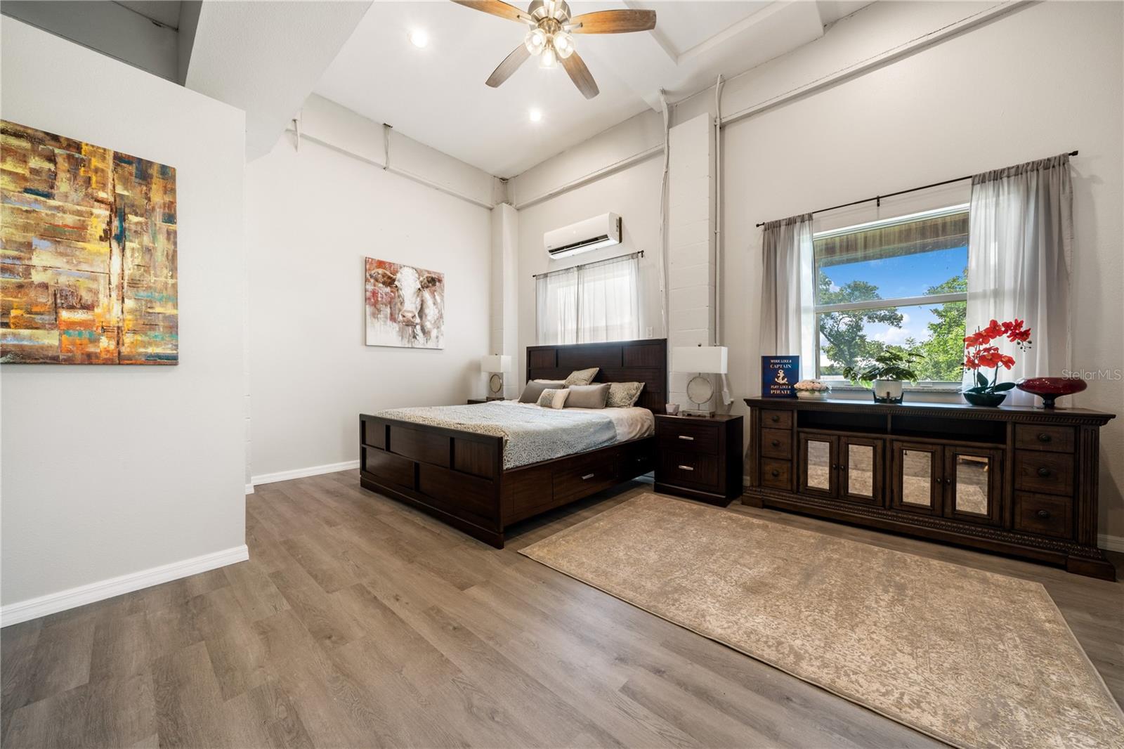 Image 77 of 100 For 1661 Sea Breeze Drive