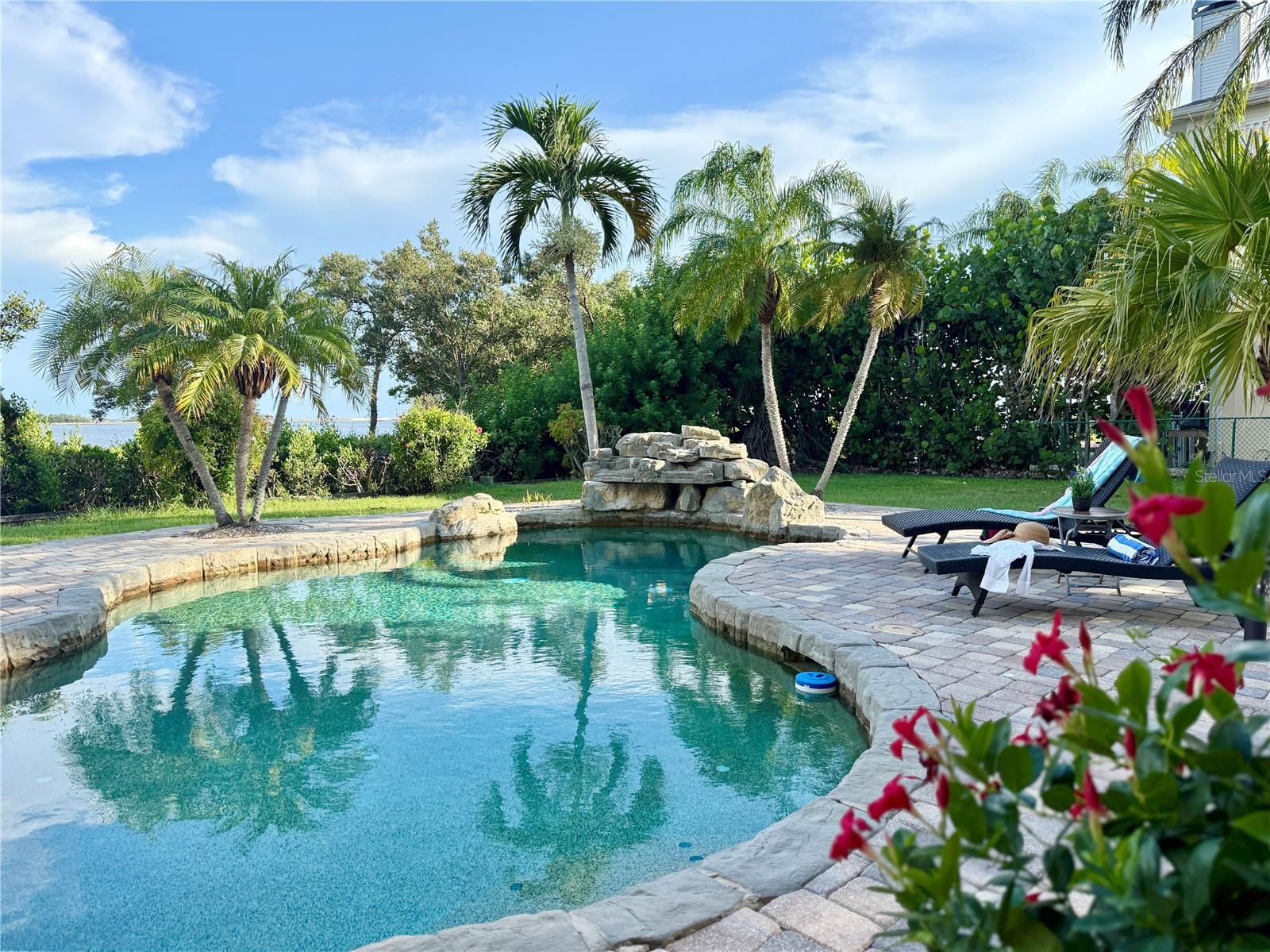 Image 91 of 100 For 1661 Sea Breeze Drive