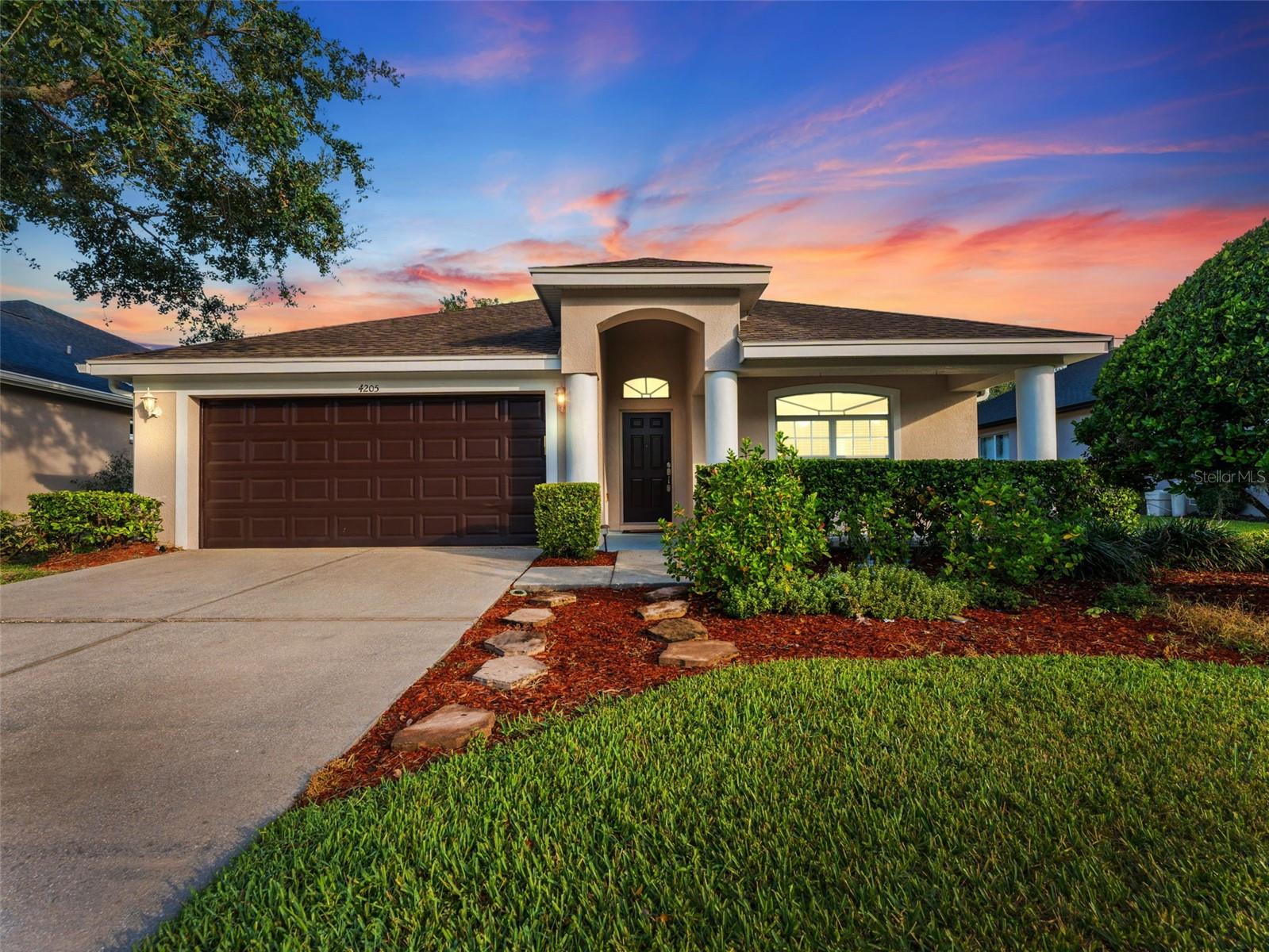 Details for 4205 Knollpoint Drive, WESLEY CHAPEL, FL 33544