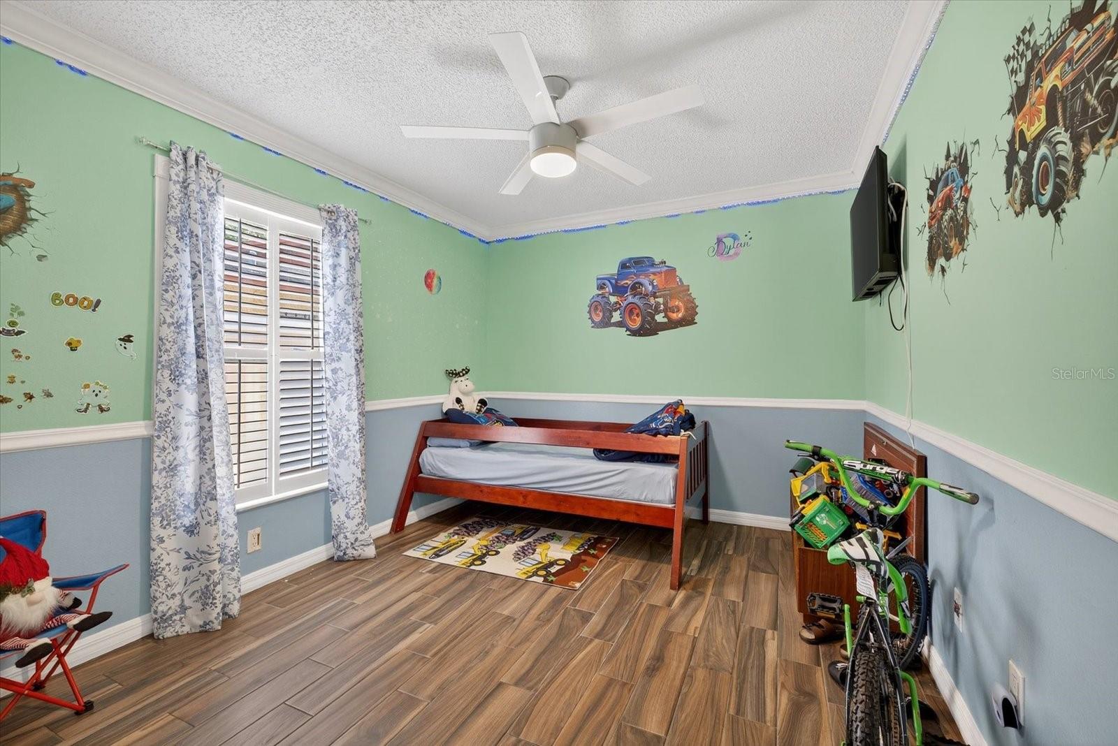 Image 31 of 51 For 10312 Out Island Dr