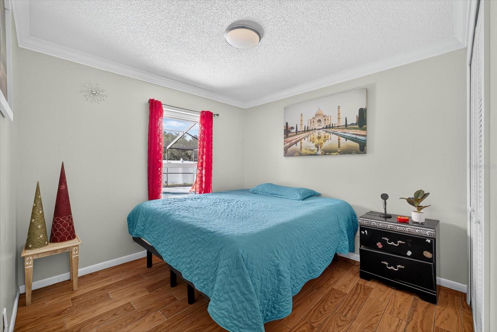 Image 33 of 51 For 10312 Out Island Dr