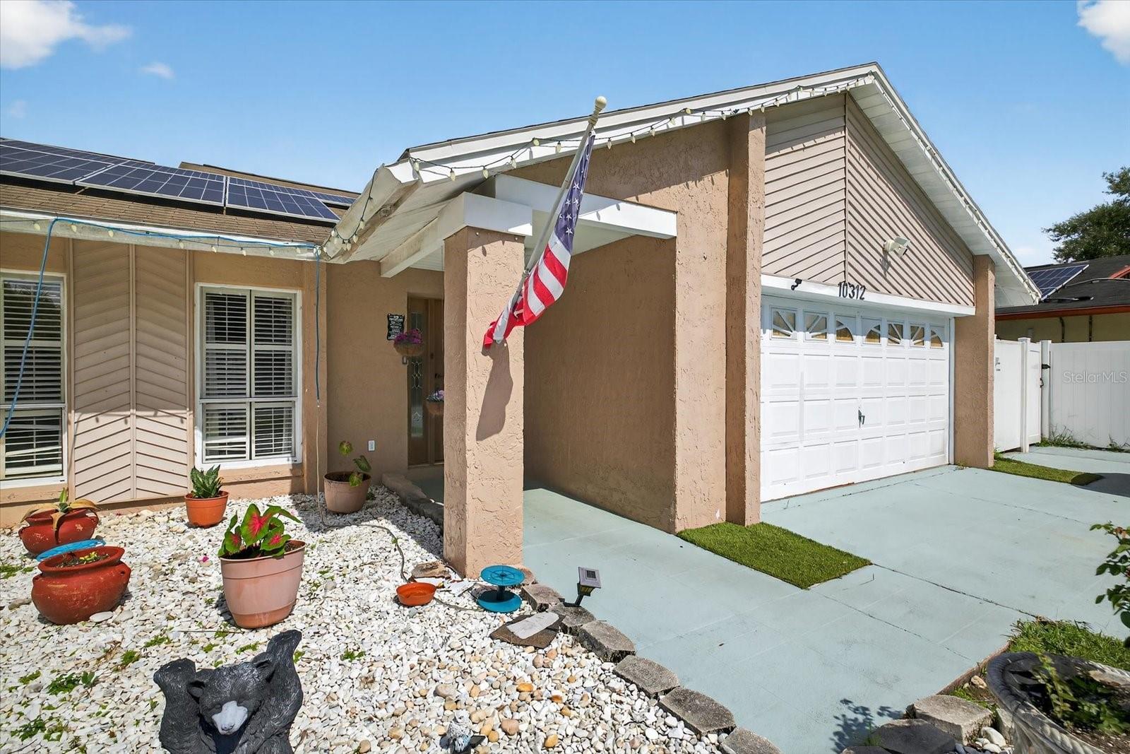 Image 8 of 51 For 10312 Out Island Dr