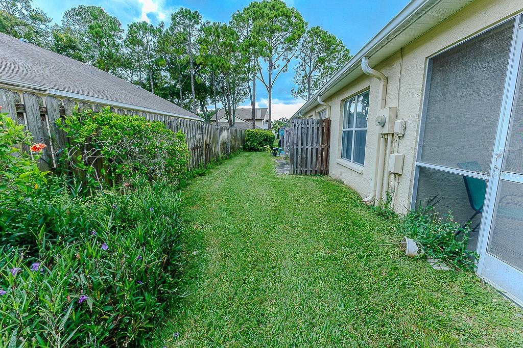 Image 33 of 37 For 682 Green Valley Road C5