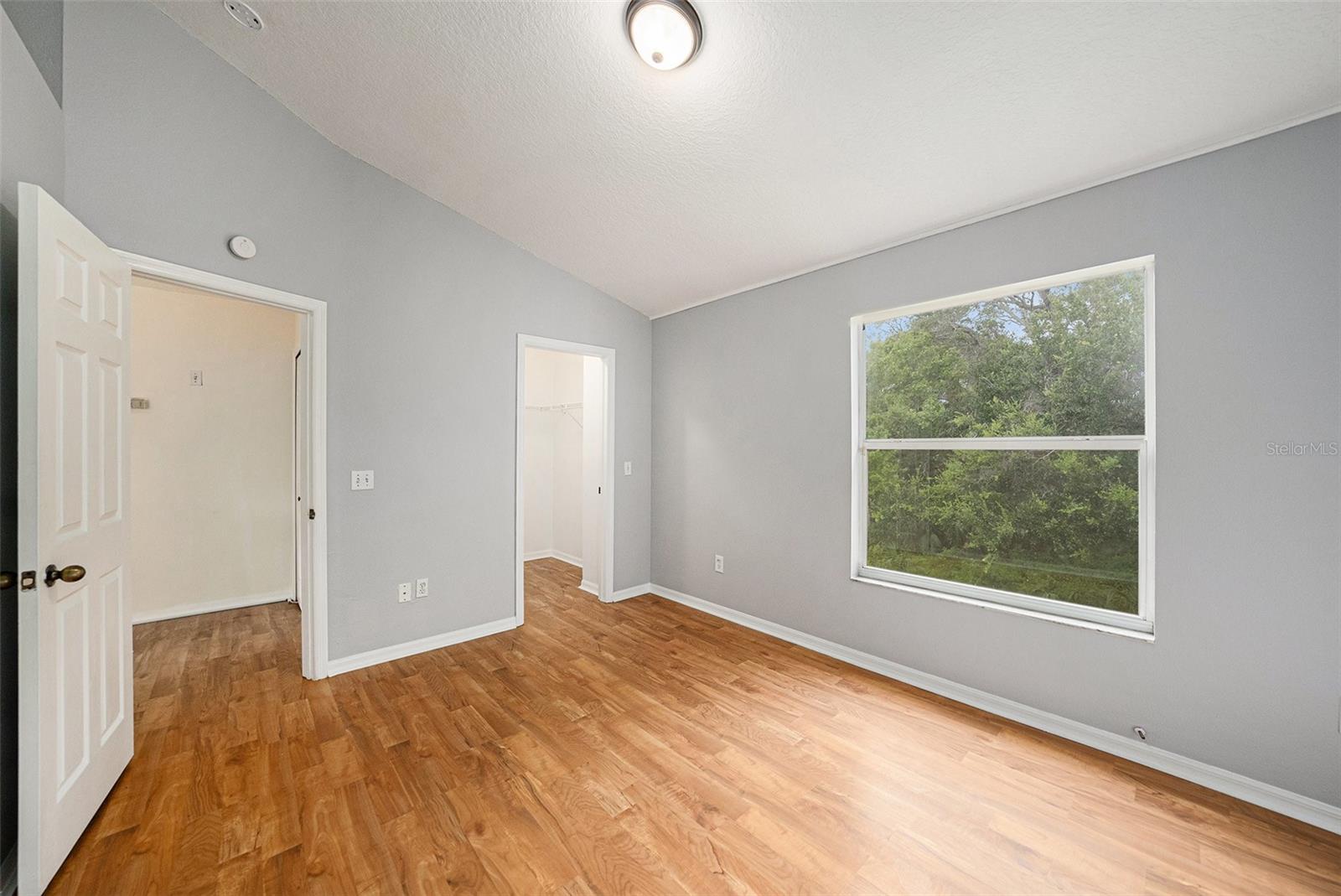 Image 18 of 23 For 13650 Forest Lake Drive